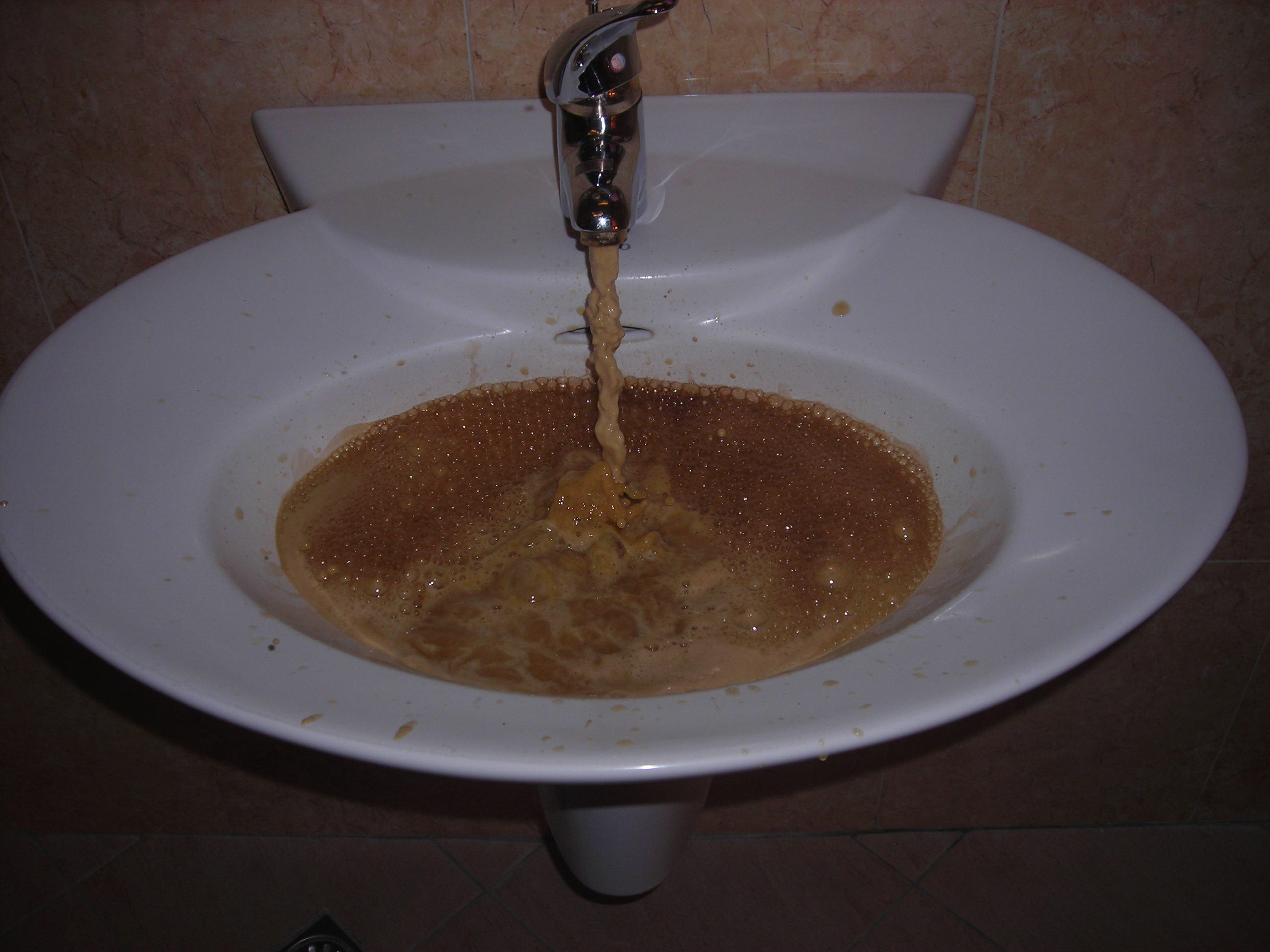 家庭自来水管清洗的方法有哪些