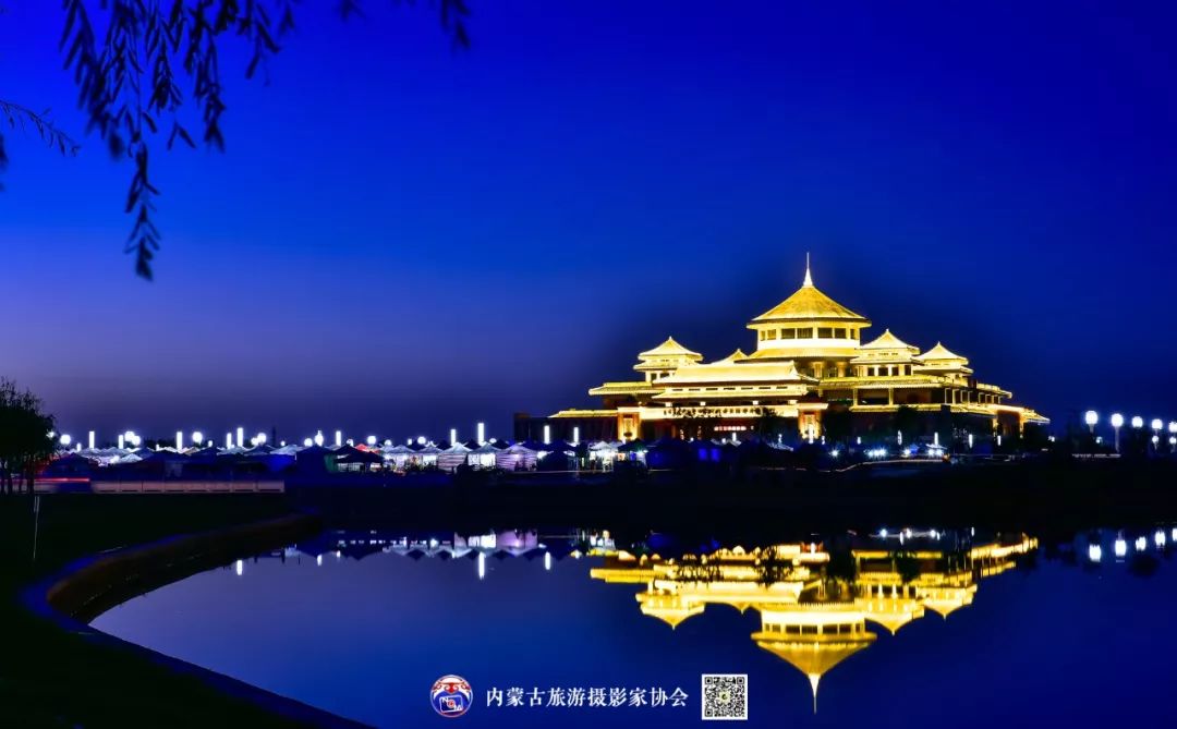 巴彦浩特最美的夜景全在这儿!_张利民