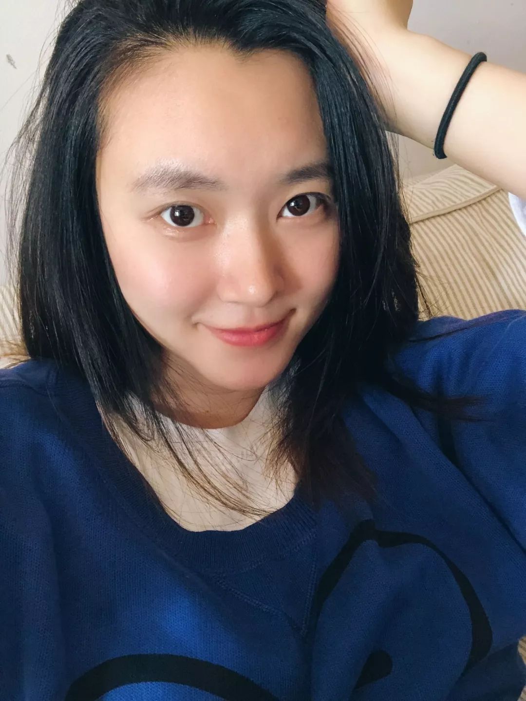的是什么相比之下,我觉得中学生写作文有个最基本的要求,那就是"真实"