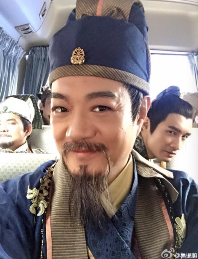 鲁振顺还有很多代表角色,比如《封神榜》中的比干,《巾帼枭雄之义海