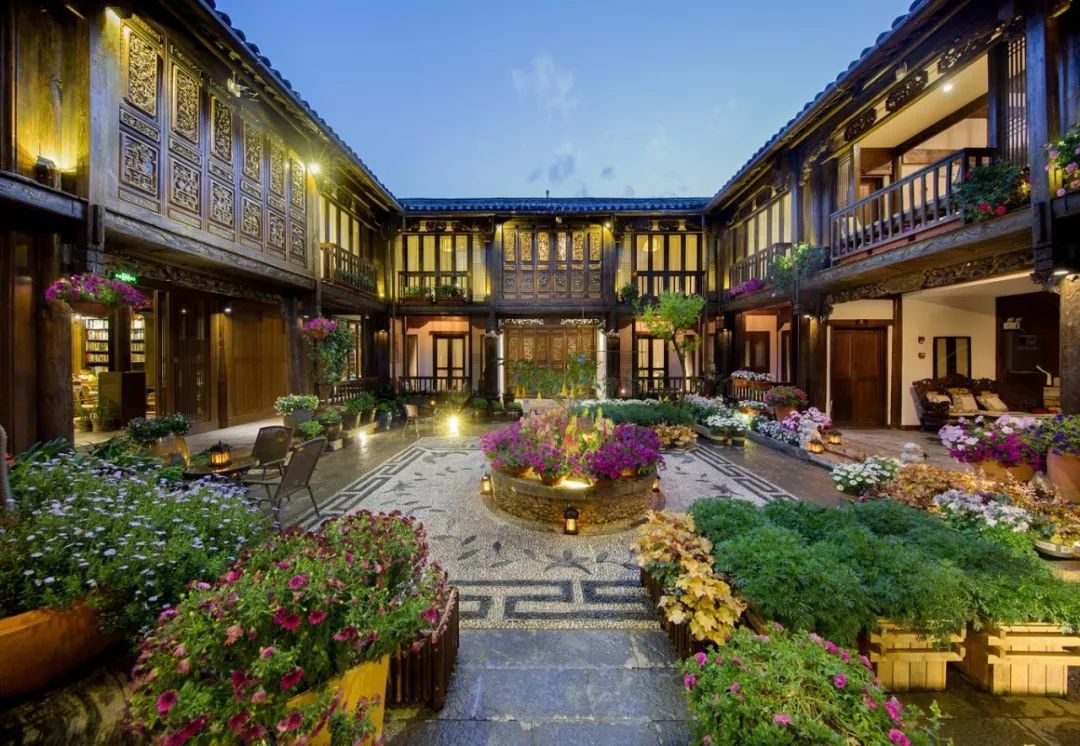 "听见花开的声音"听花堂诞生于民宿主人"养花种草,不问世事"的心愿