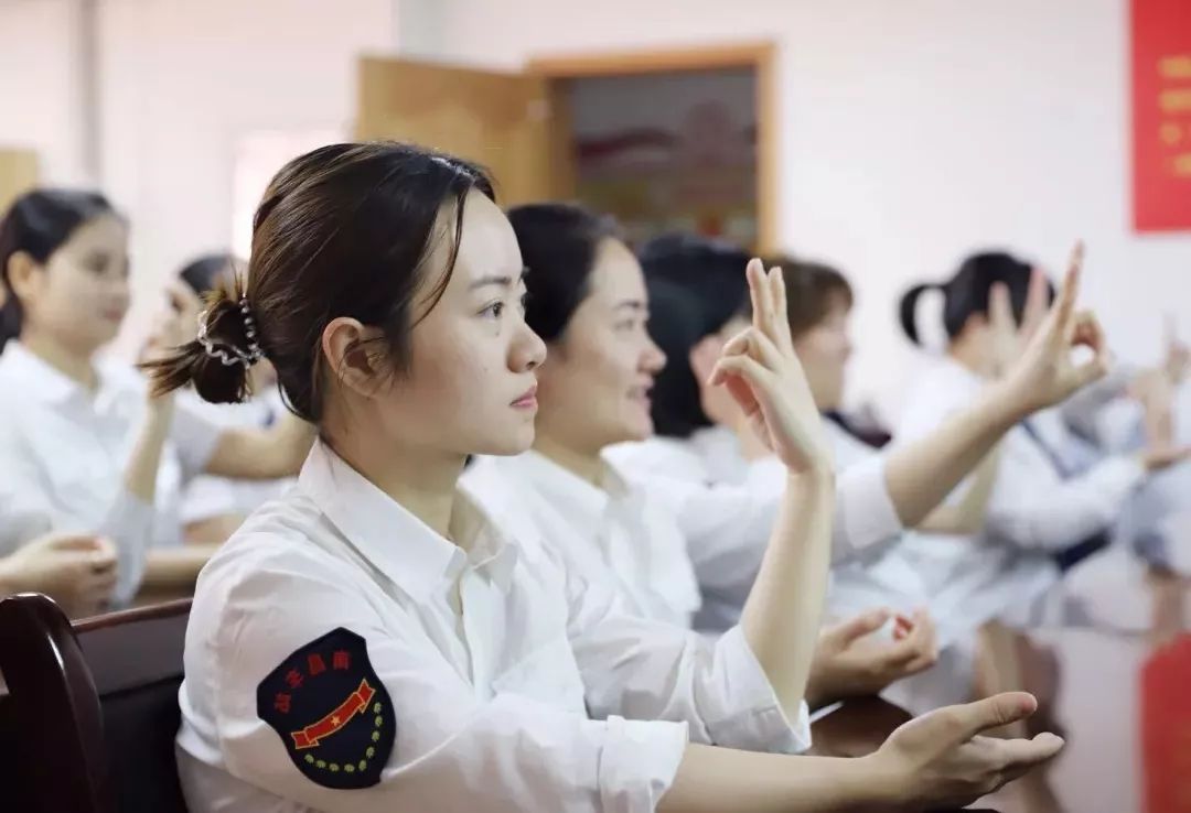 这种语言难倒你了吗?_手语