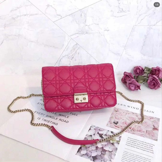 dior迪奥包包首饰韩国免税店最新报价