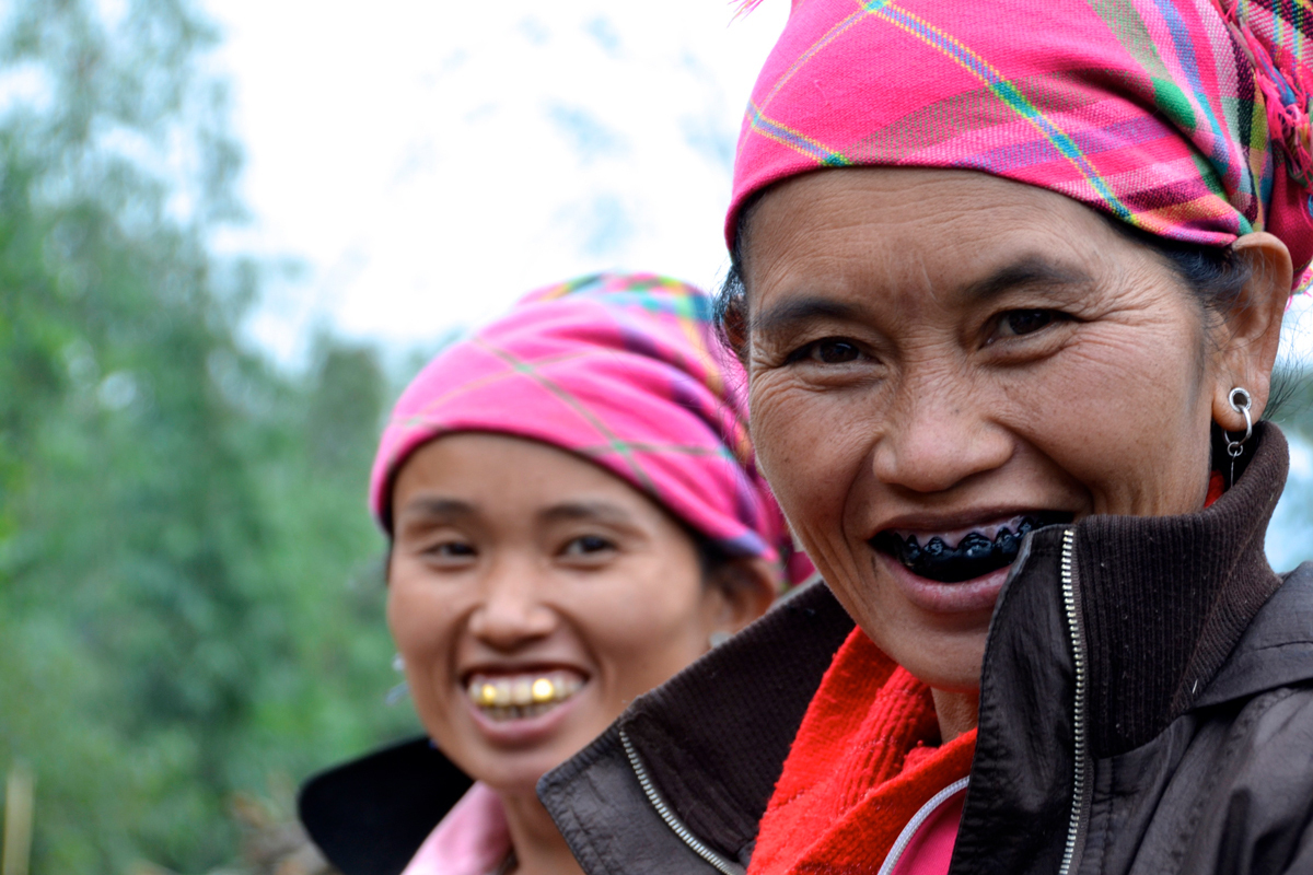 现在染黑齿的女性越来越少,只有某些少数民族还存在.