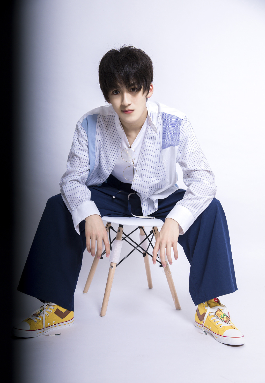 清爽帅气——创造营2019何洛洛