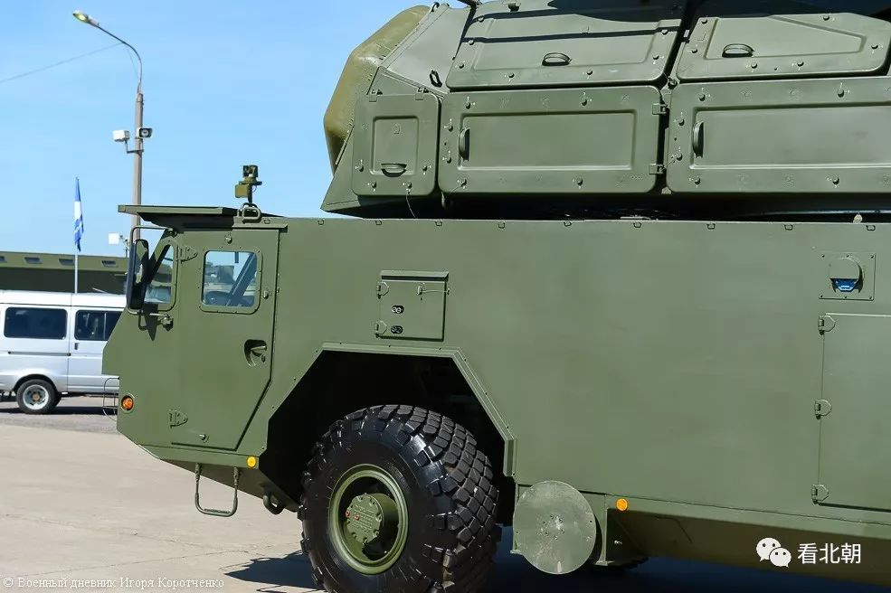 俄罗斯防空体系最新利剑bukm2e轮式机动防空导弹系统多图