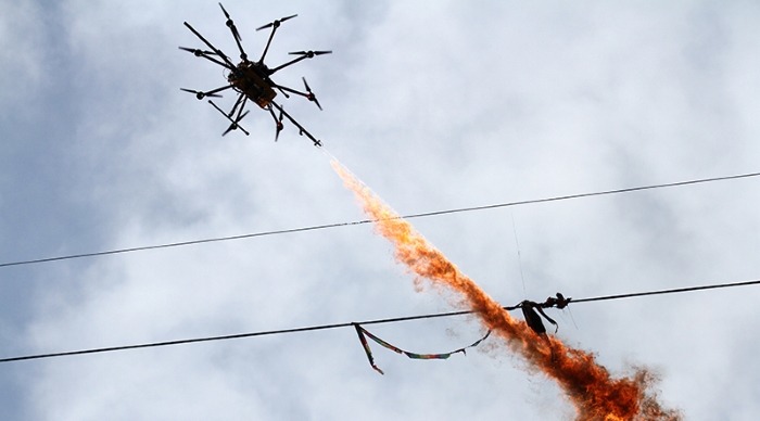 2019年1月16日,重庆首台喷火清障无人机正式投用于喷火清障作业.