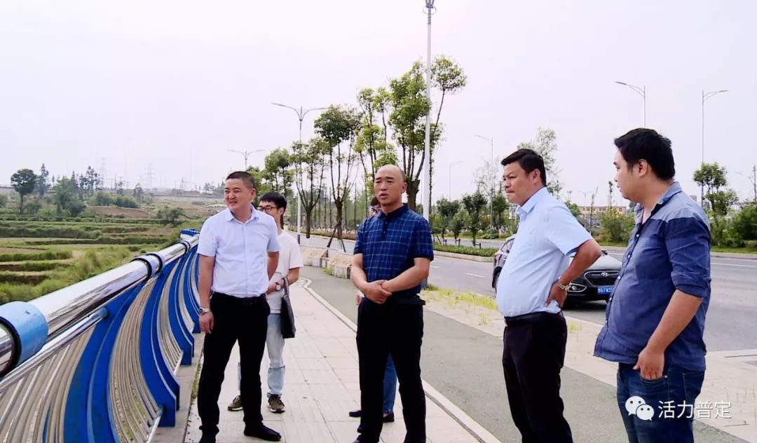 陈登荣带队到太平河开展巡河