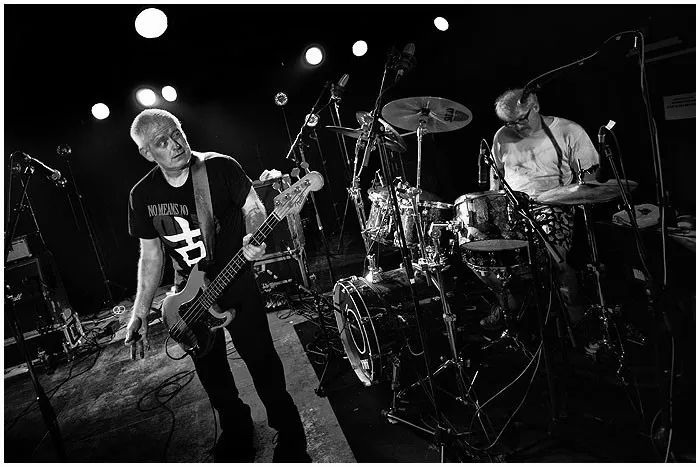 数学摇滚的历史一blackflag之类的朋克是数摇的起源