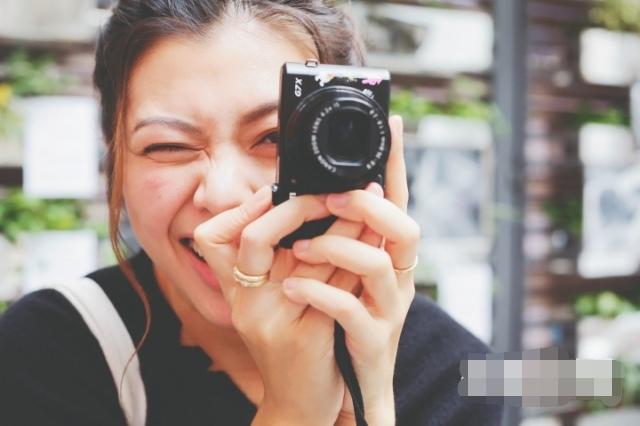 1992年与模特儿马诗慧结婚,并育有两女一子,长女王曼喜,次女王丽嘉