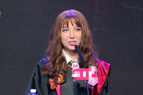 范玲薇是目前站得最久的女嘉宾,整整38期.