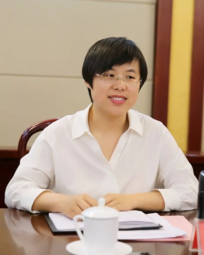 翟敏同志致辞并介绍史志编纂经验返回搜狐,查看更多