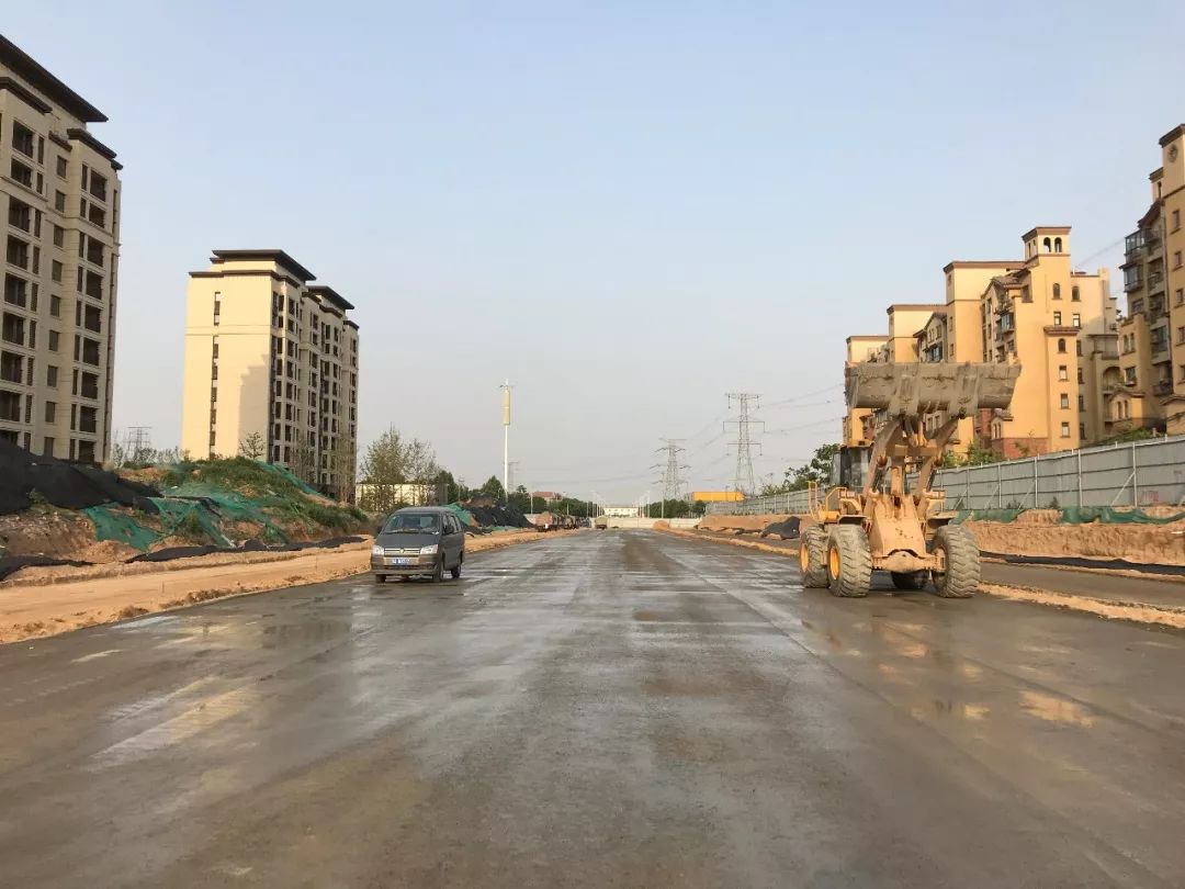 城建之窗荥运路牡丹路商隐路道路新建工程进展顺利