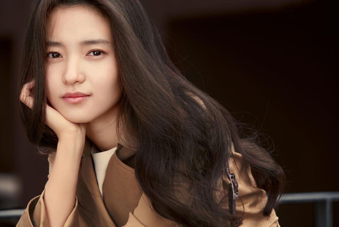 原创宋仲基金泰梨主演韩国首部宇宙科幻片胜利号