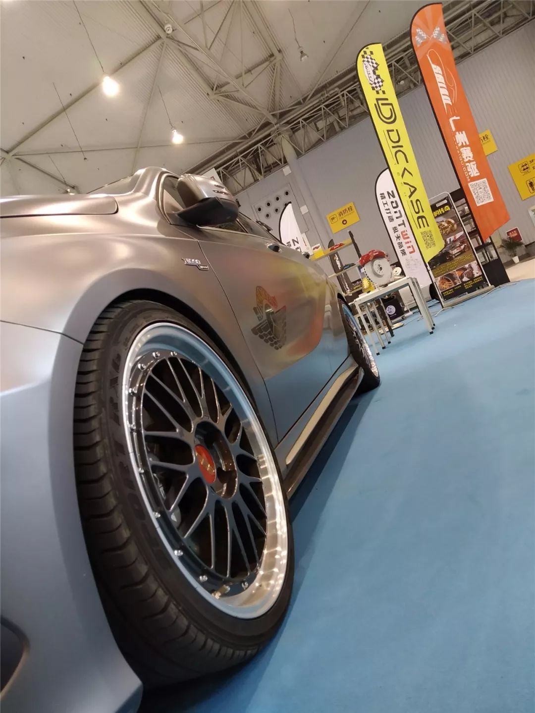 广州赛驱携带刹车界的著名品牌apbremboamgcorvettectsv和热销di