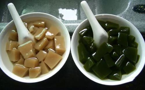 木蓮豆腐,觀音豆腐,柴籽豆腐灰湯粽,發糕,麻餈,一根面,銅罐飯……是不