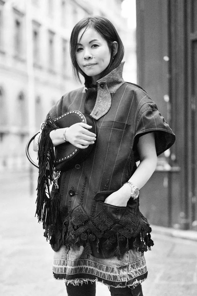 的日本时装圈与千禧后独立设计师的冲击波,让阿部千登势显得分外无光