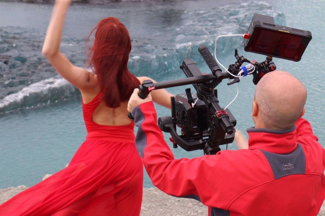 海外分享| 让愤怒燃烧吧——松下EVA1摄影机拍摄黑夜火光