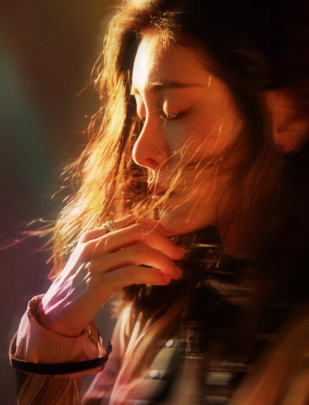 张碧晨受邀出席ok挚爱风格大赏创刊7周年北京之夜活动