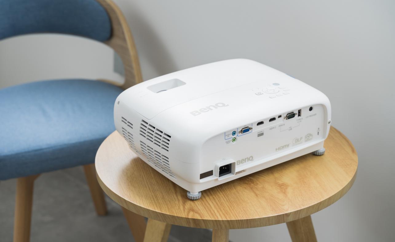 4k hdr,万元以下最值得买的投影机:明基tk800m_搜狐汽车_搜狐网