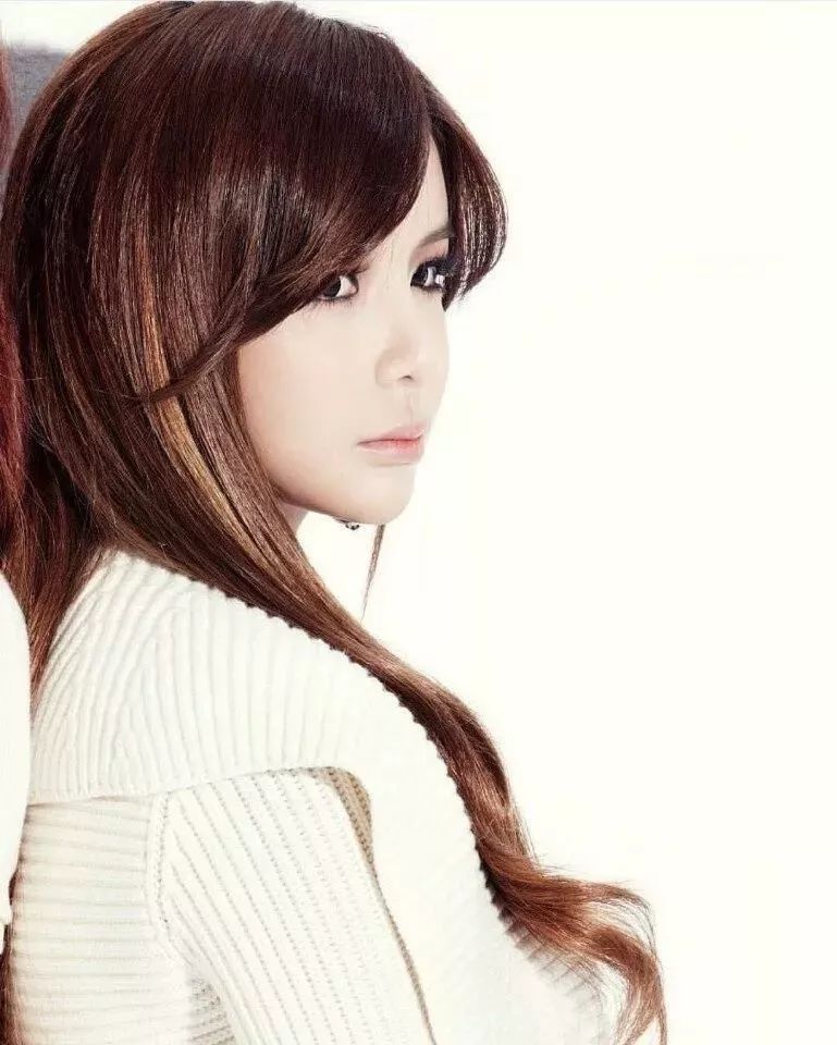 被朴春的新歌惊艳了但她的娃娃气质也很圈粉