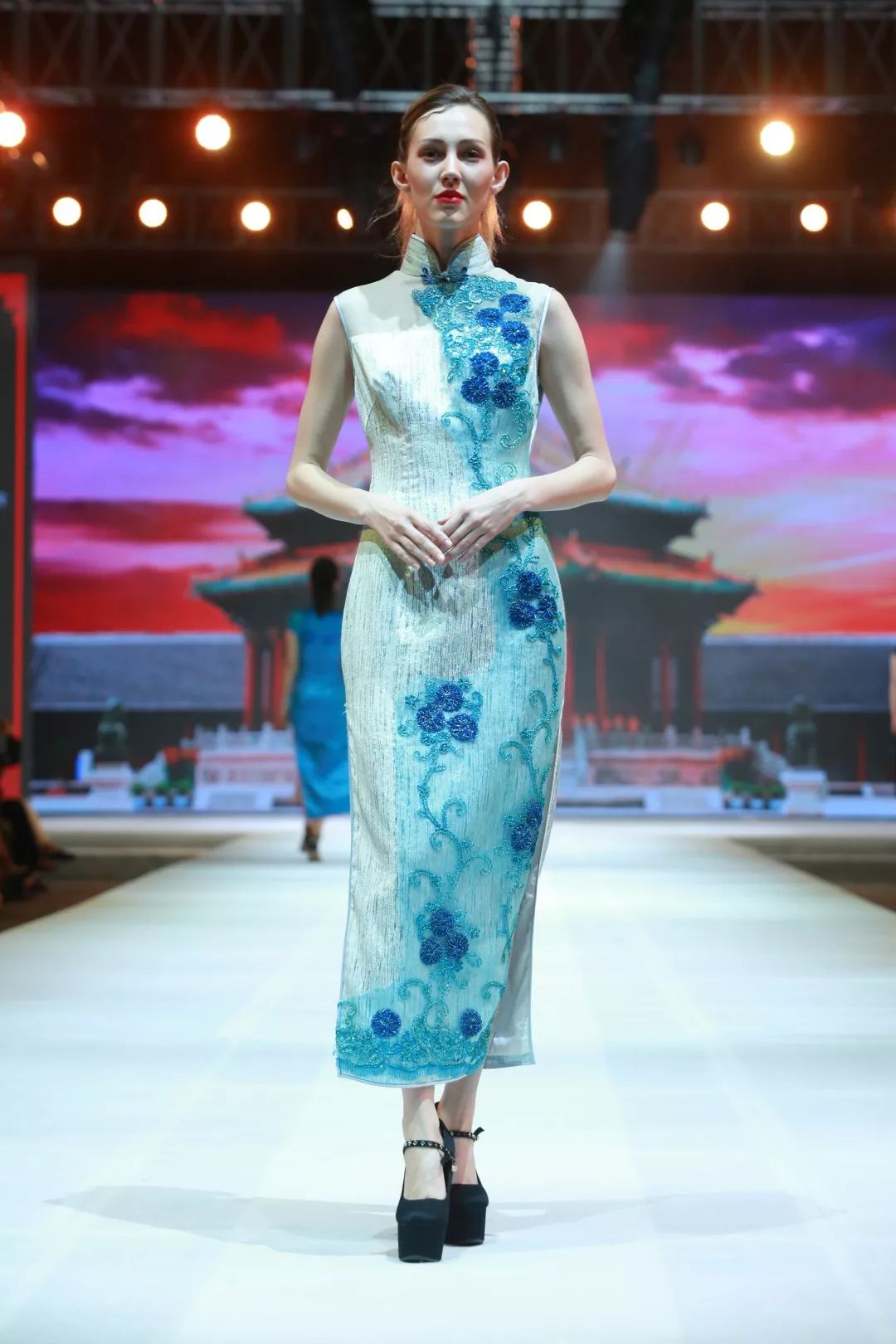 中国定制旗袍艺术大赏带您领略服饰文化的传承与创新