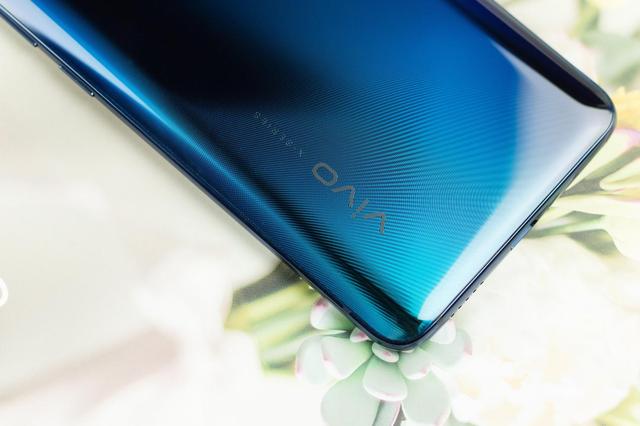 最真实的小确幸vivox27雀羽蓝让幸福爆棚的手机