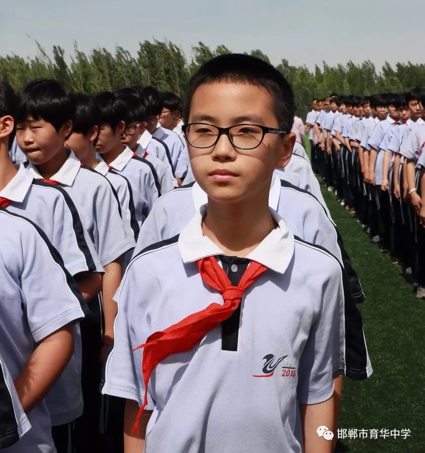 唱响艺术校园挥洒魅力青春邯郸市育华中学南校区成功举办首届合唱节