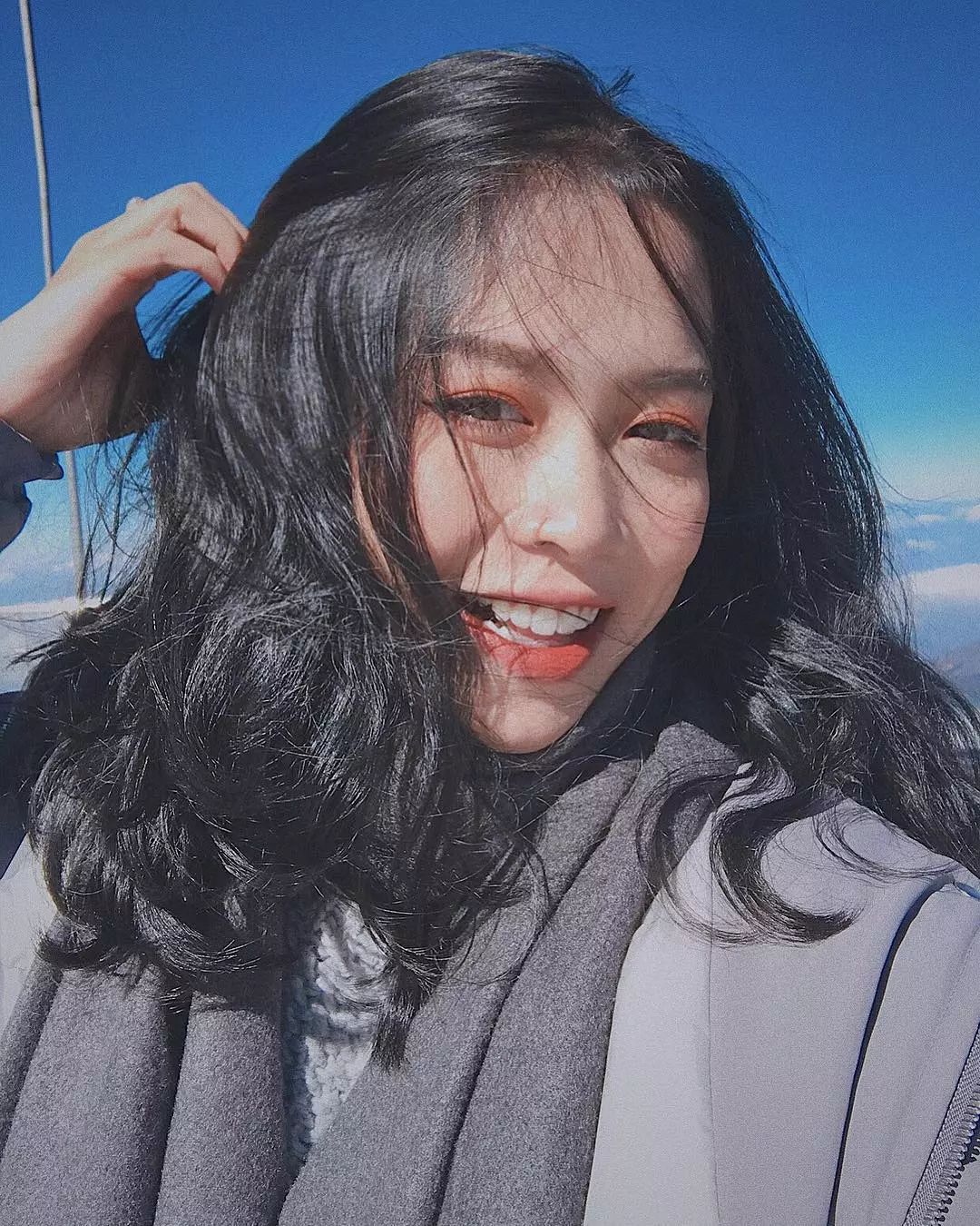 20岁越南女孩惊艳全网把脸当画布狂撩10万粉完胜p图神器