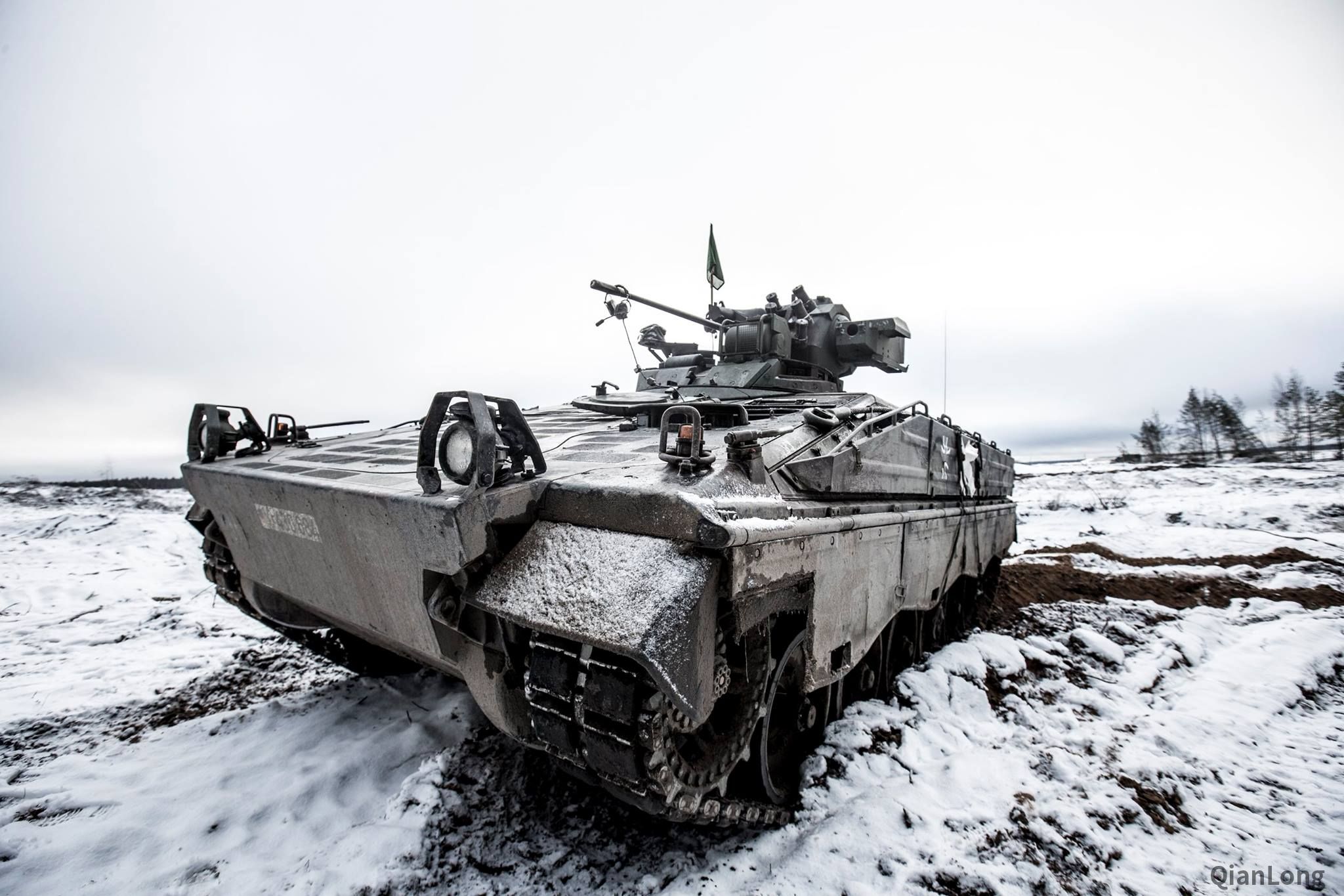 演习场上的德军黄鼠狼步兵战车装备多年依然表现不俗