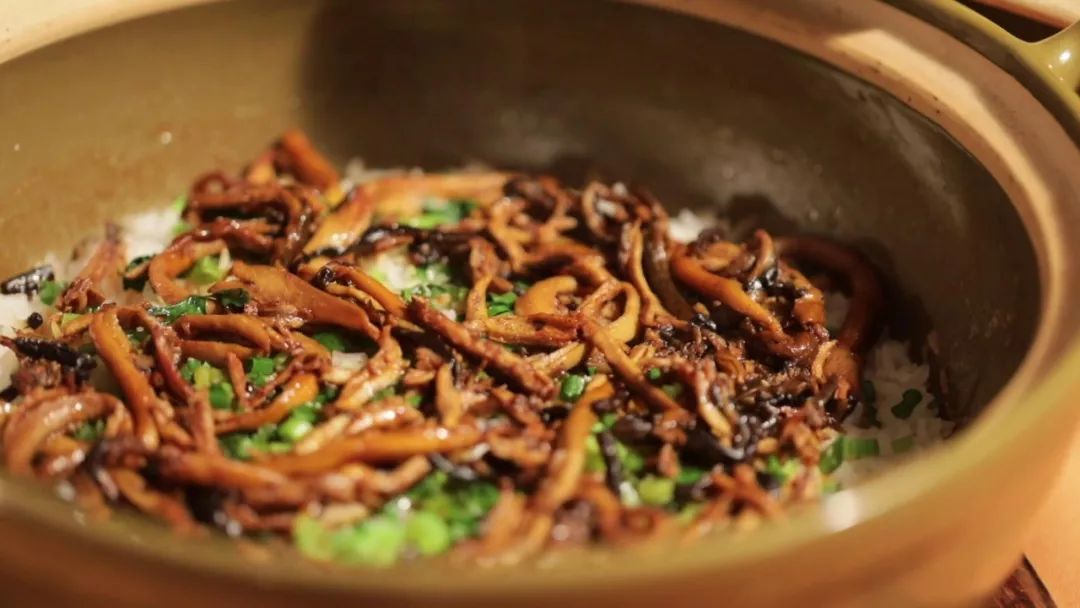 原煲手撕黄鳝饭