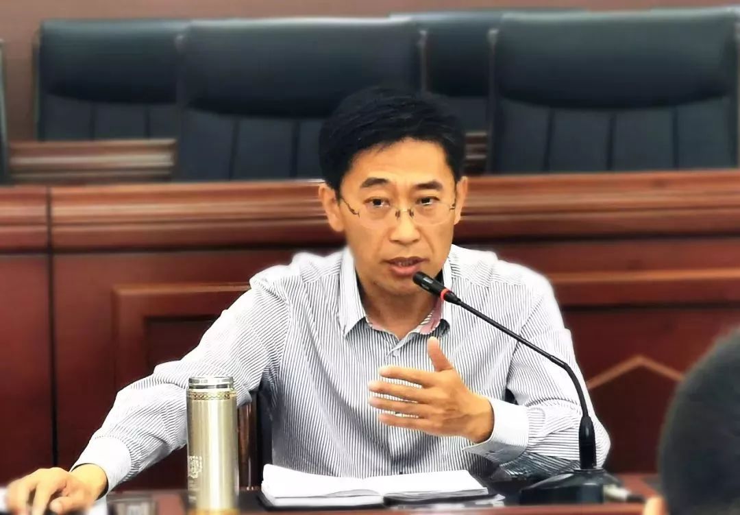 会上,财务管理部郭治渊部长传达了建投集团财务工作会议精神,对各项