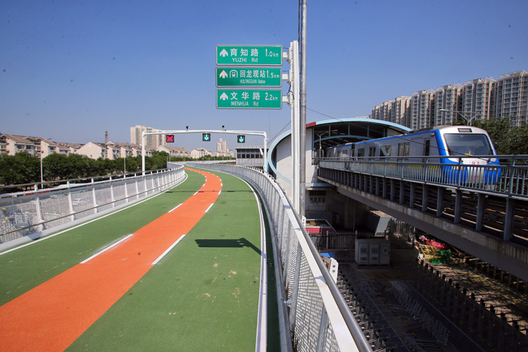 北京首条自行车专用路本周五早7时开通 |组图_车道