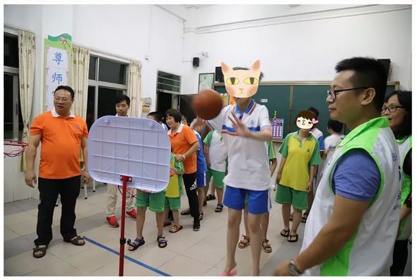 活动快讯番禺区义工联长者部与培智学校联合举办庆六一活动