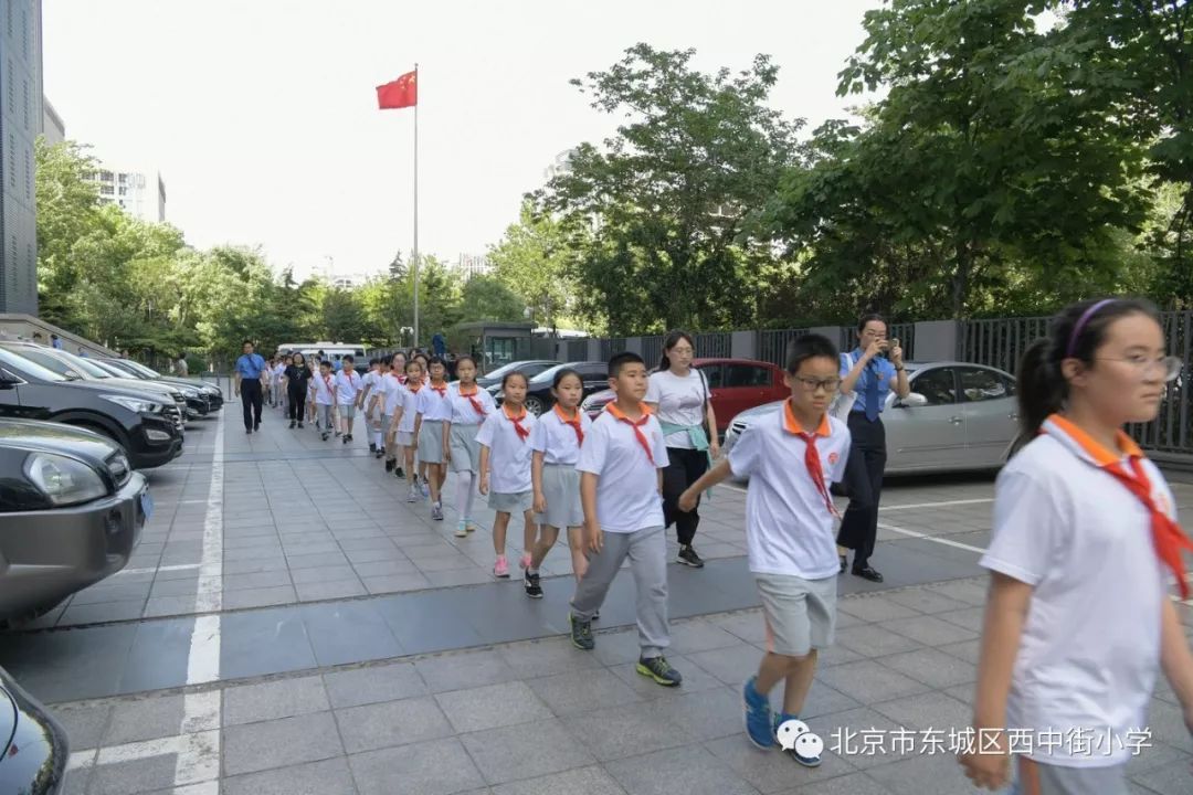 西中街小学对口中学图片