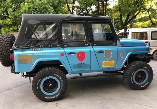 车友爆改北汽bj212换机械增压动力全面提升底盘比牧马人帅气