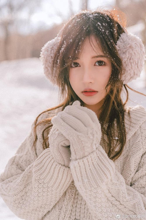 丸子呦连发两首新单曲可甜可燃获好评