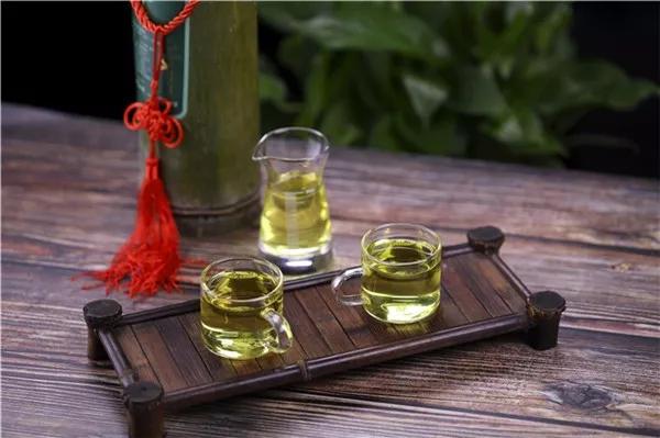 金色盆地鲜竹酒鲜竹里酿出来的美酒