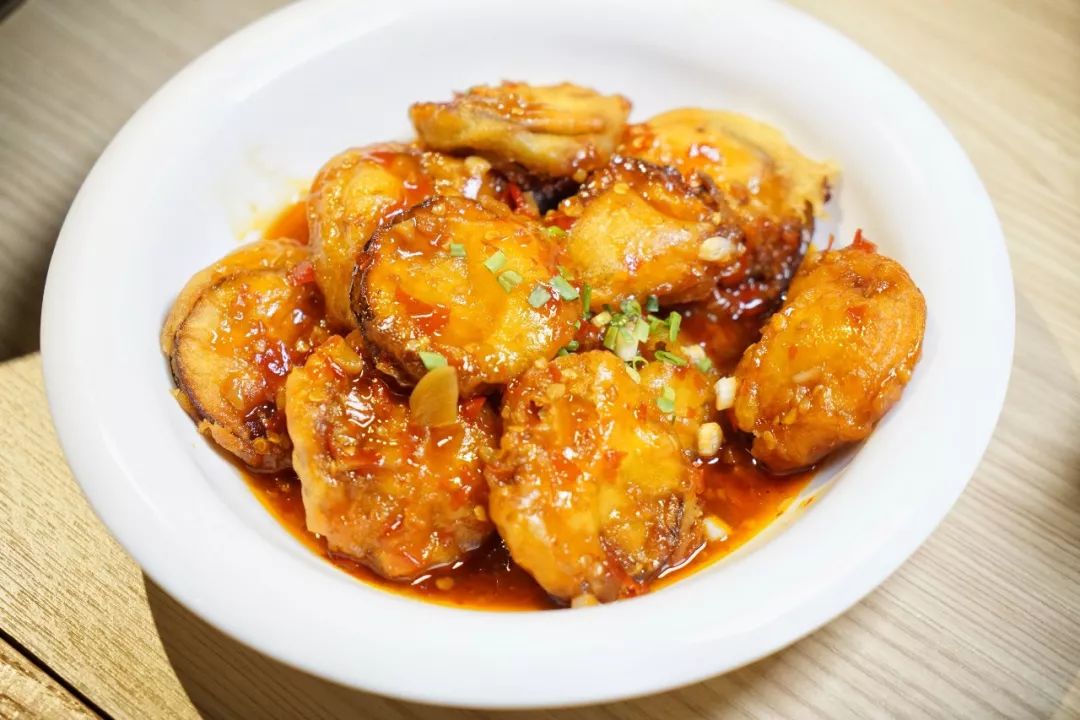 鱼香茄夹2与其他地区的味型不一样,就是实实在在贵阳地道的本土味.