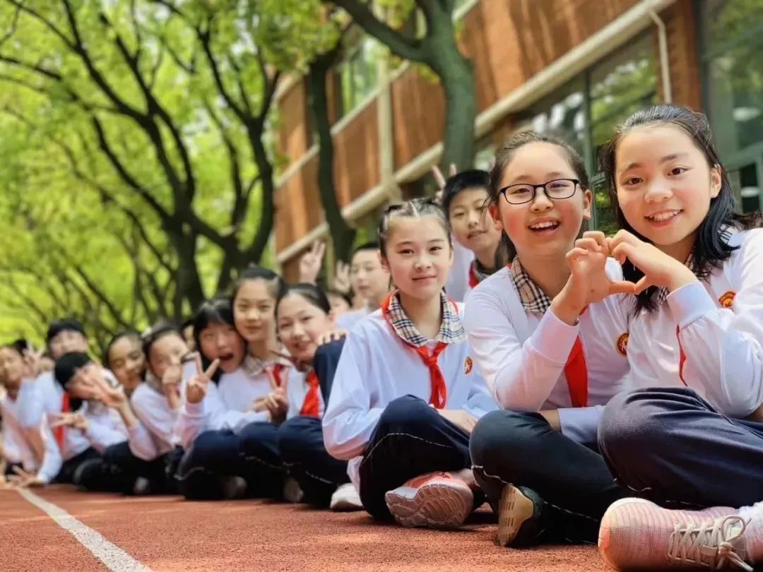 照毕业照啦2019中小学生创意毕业照最全攻略