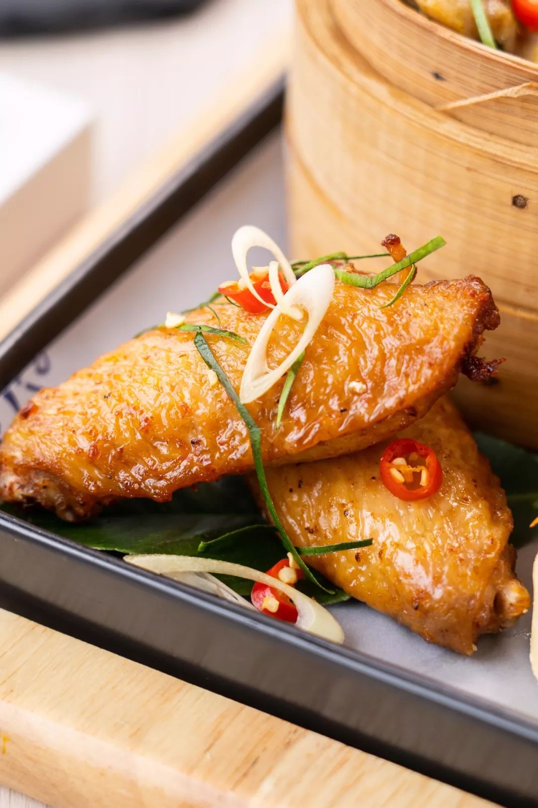 再来一口水果,简直是搭调到不行,冰冰凉凉的超级适合夏天.