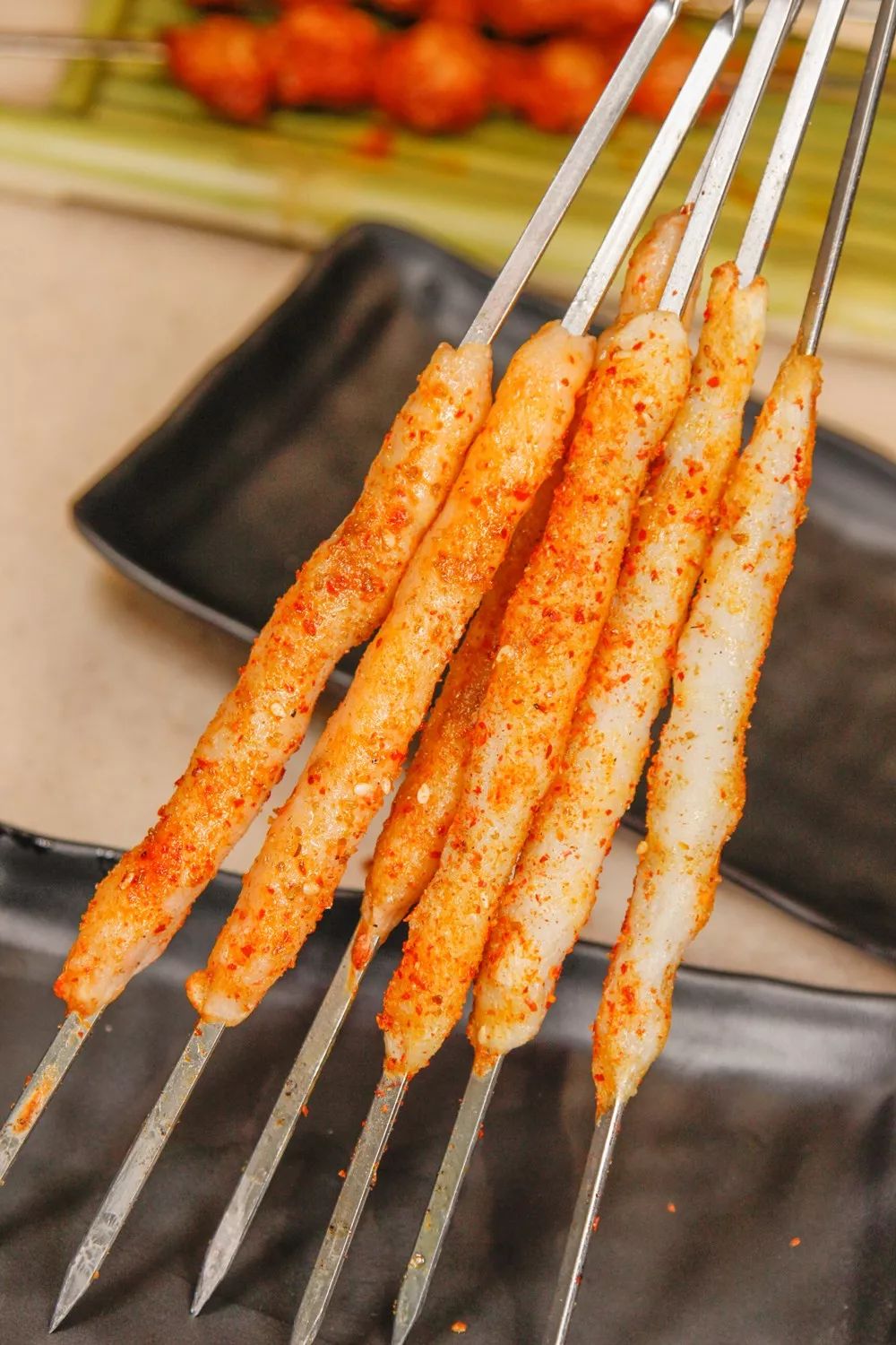 烧烤店的你见过没有火锅店里虾滑,鱼滑没少见▲刷新你三观的烤虾滑