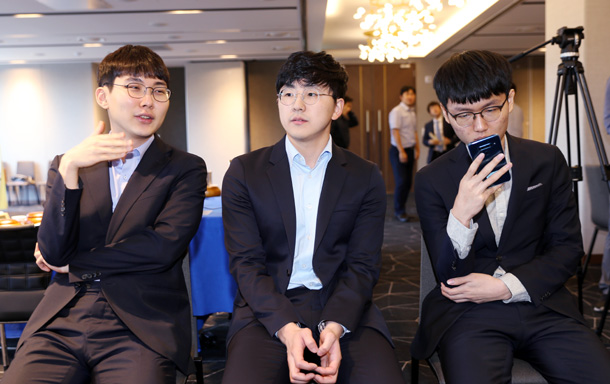 lg杯八强对阵:彭立尧战朴廷桓 柯洁陈耀烨内战_金志锡