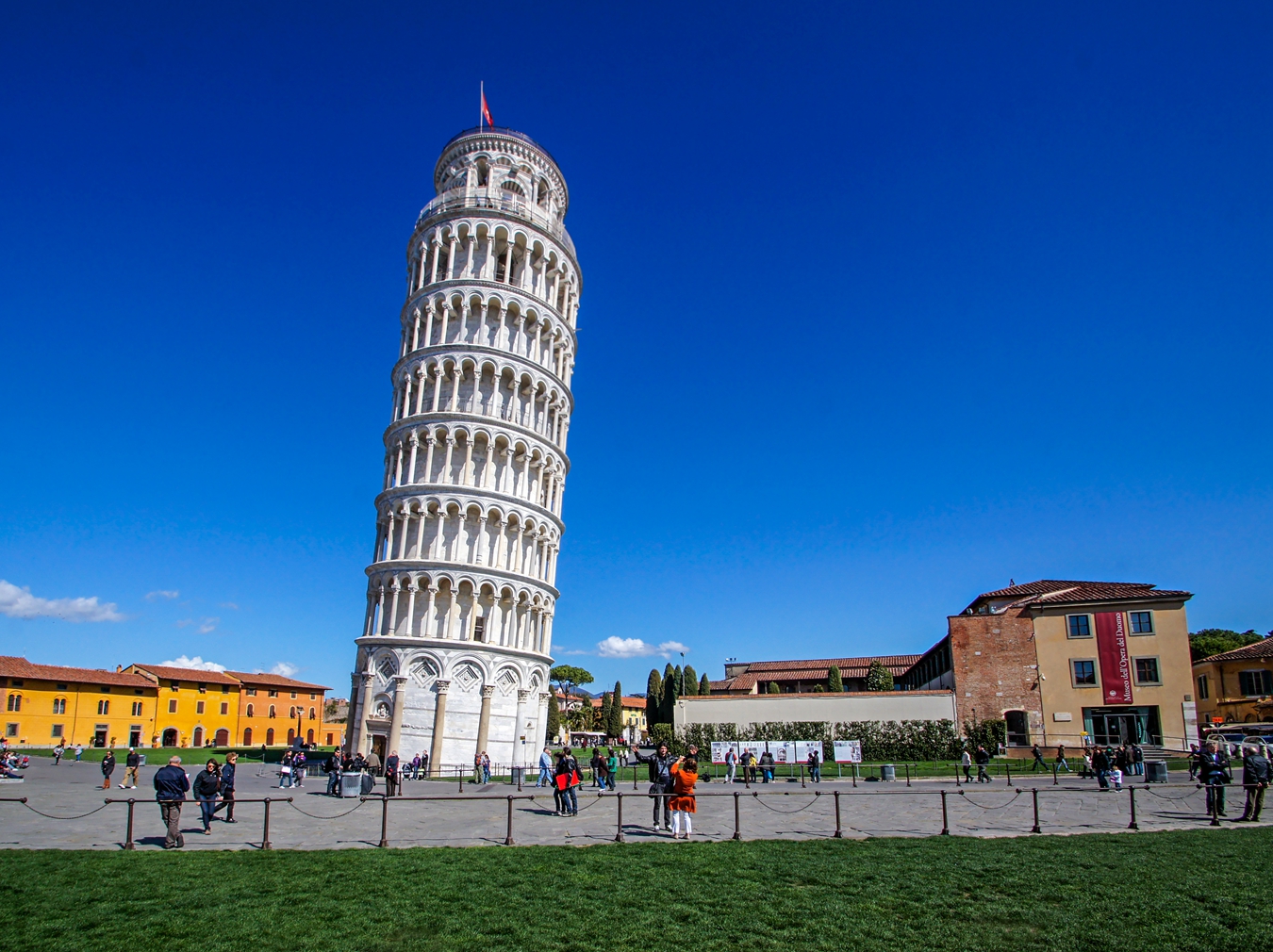 世界环球之旅之十——世界七大奇迹比萨斜塔_建筑