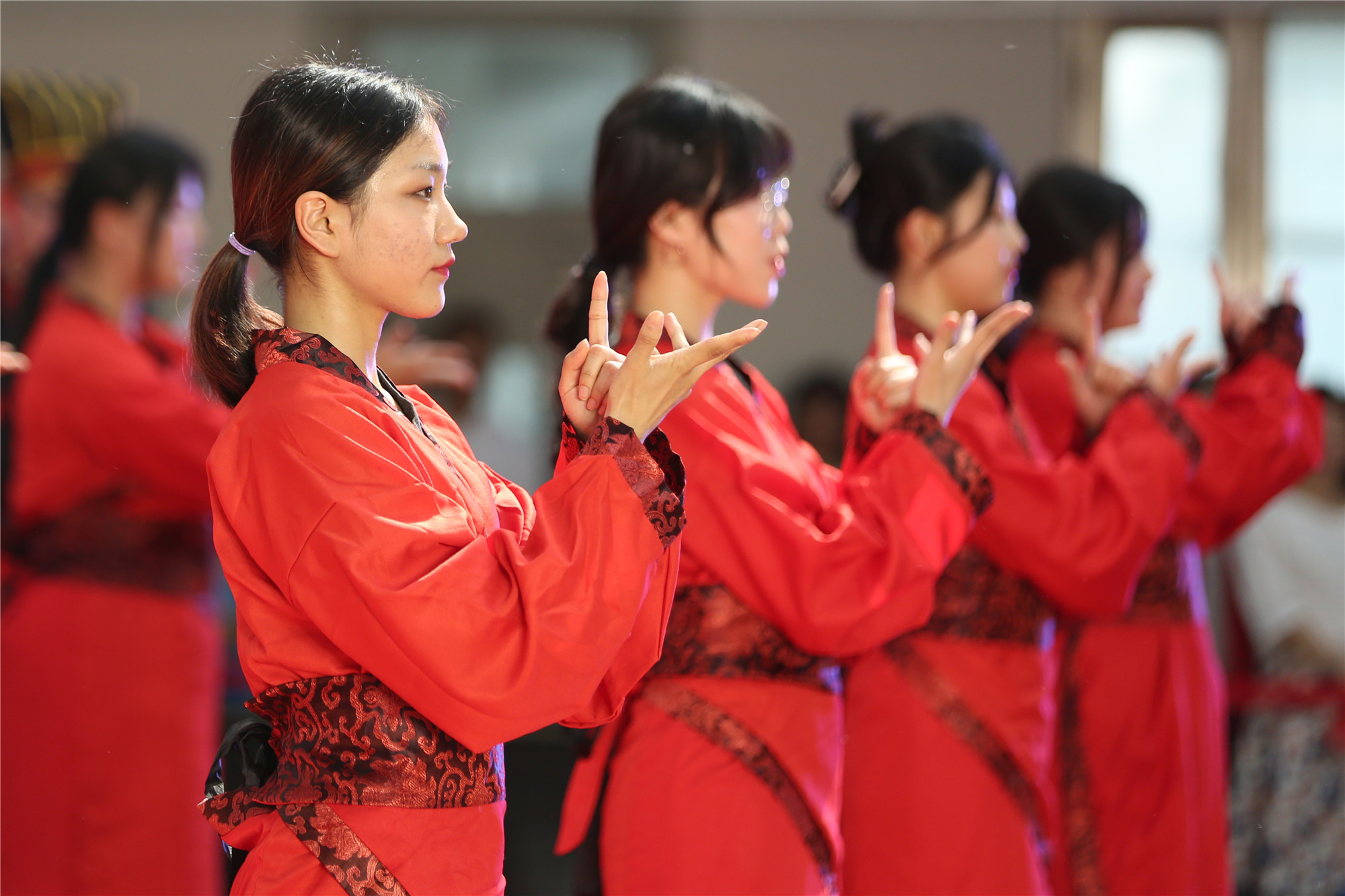 468封外国高校通知书遇上辽宁省实验国际部成人礼