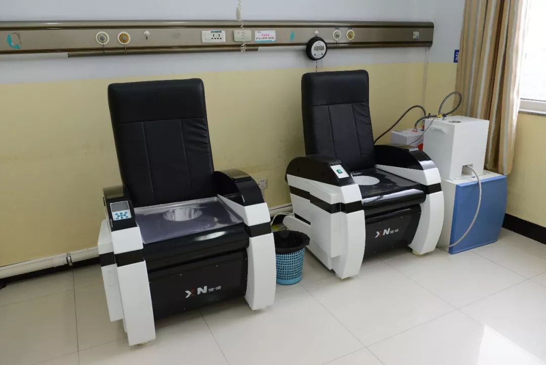 区人民医院普外科·小儿乳腺肛肠病区持续推出"中药熏洗坐浴"特色疗法