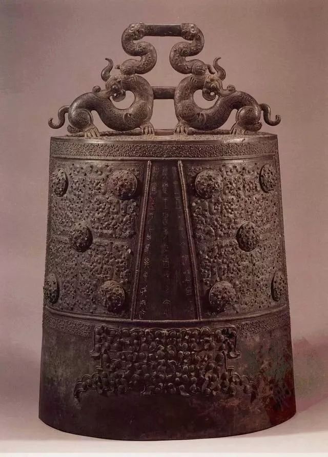 穿透历史迷雾的钟声