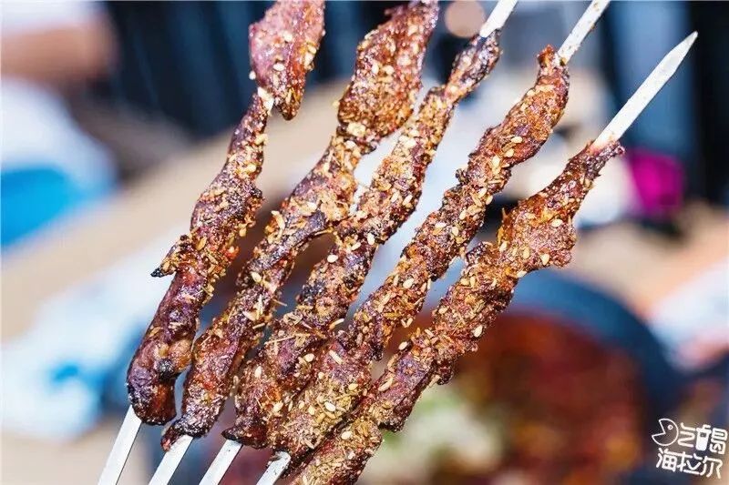 沙肝烤出来的口感是绵软又带着焦脆,嚼在嘴里都舍不得那么快咽下去,只