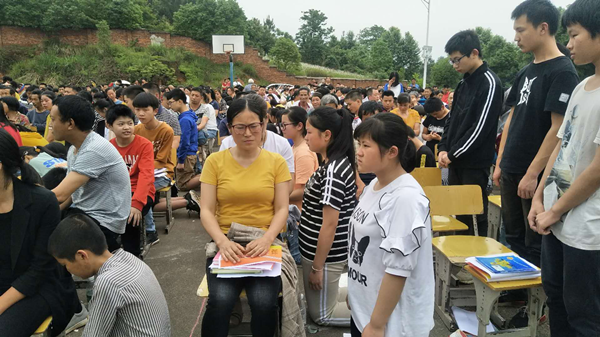 邵阳县玉田中学举办感恩励志教育演讲报告会