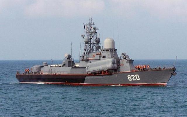 舰队进入利比亚的锡拉德湾,在海战初期,利比亚海军试图派遣"纳努契卡"